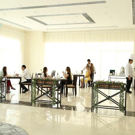 Uptown Hotel Apartment Fujairah By Gewan Exterior foto